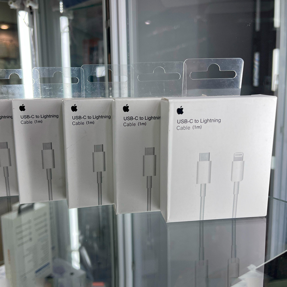 Кабель USB-C to Lightning для iPhone 1м Кабель USB-C to Lightning для iPhone 1м